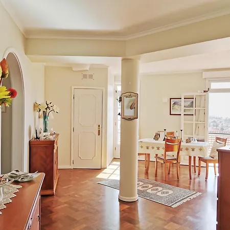 Newcastle Φουνκάλ